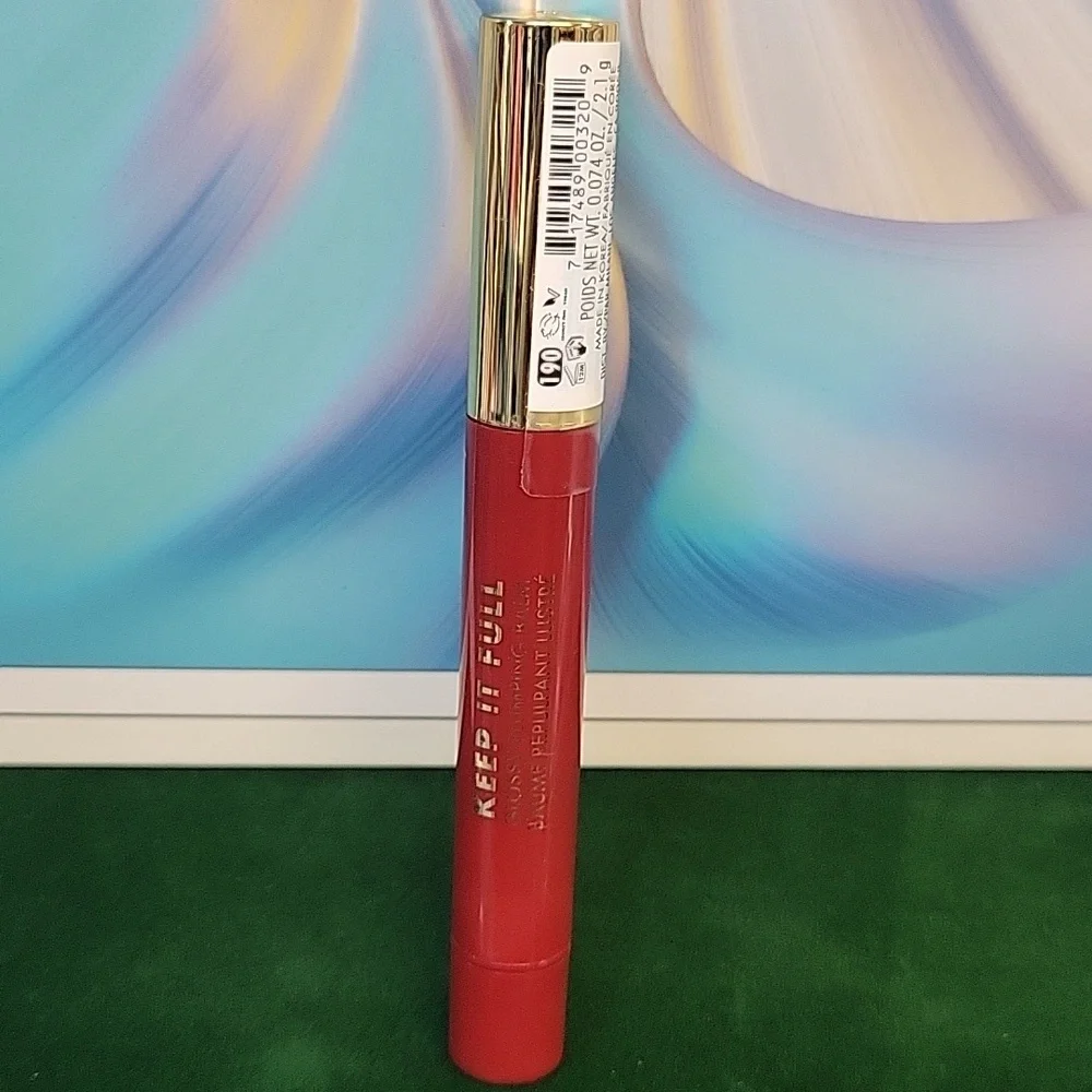 Milani Glossy Lip Color Keep It Full 2.1g New Sealed Tube 190 Bisou
